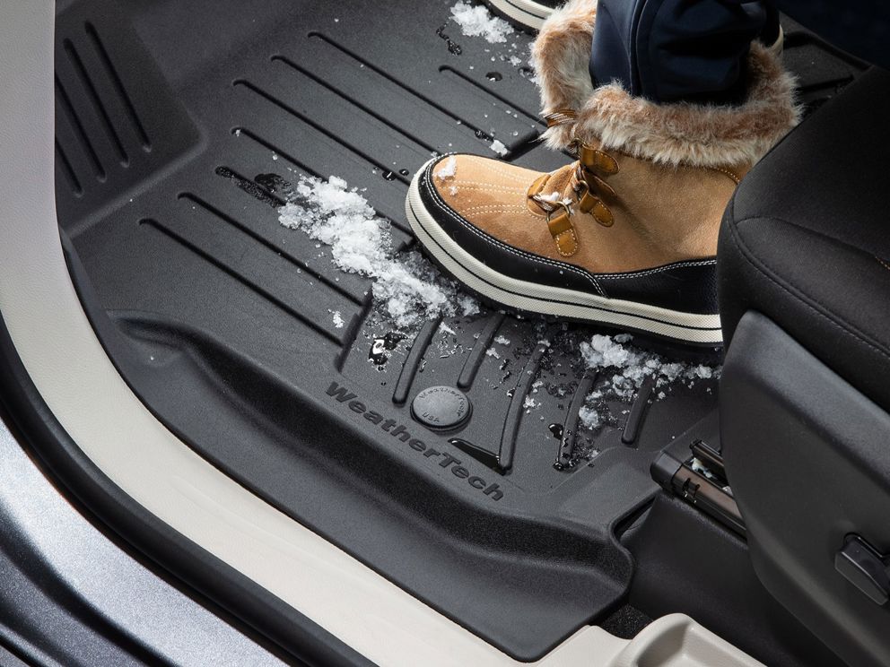 CHRY Pacifica Floorliner HP 469451IM Winter Snow Boots